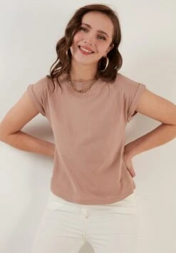 LELA Basic - T-Shirt Basic - Biscuit Color -Stijl Verkoop b80bd5ac3ea4419abffed6da88ebea11
