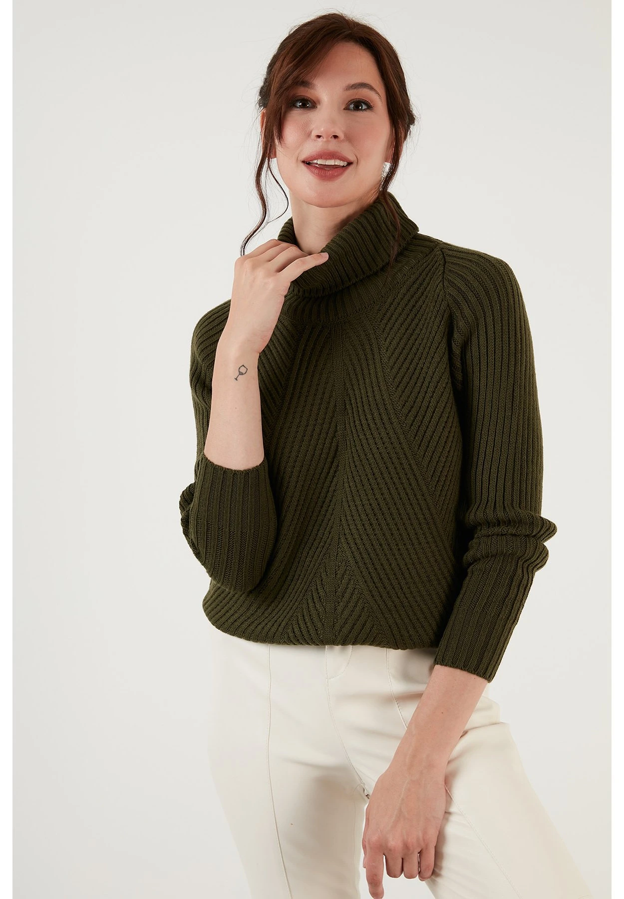 LELA Regular Fit - Trui - Khaki 6 LELA Regular Fit - Trui - Khaki - Afbeelding 4