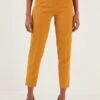 LELA Regular Fit - Broek - Mustard -Stijl Verkoop bae42fc241a74ec4b2844cd56d3bf61c