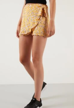 LELA Regular Fit - Shorts - Beige -Stijl Verkoop bb9de2b28197430f90c5f38435510b2e