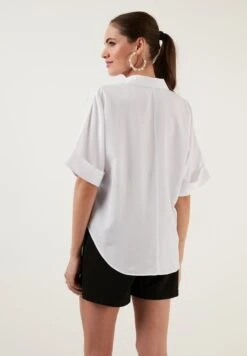 LELA Loose Fit - Blouse - White 10 LELA Loose Fit - Blouse - White -Stijl Verkoop bf46fe0e9e1e4355882c0ff5918ca57d