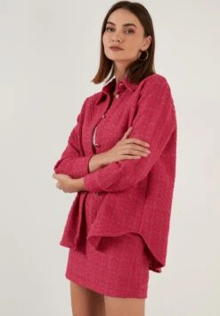 LELA Overhemdblouse - Fuchsia 13 LELA Overhemdblouse - Fuchsia -Stijl Verkoop c2fa878137384092993b3fbe461f1783