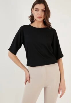 LELA Regular Fit - T-Shirt Basic - Black 11 LELA Regular Fit - T-Shirt Basic - Black -Stijl Verkoop c9e617f6b30a4ab8942877d53fc514d2