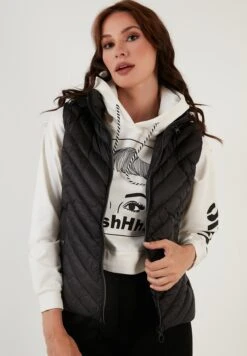 LELA Regular Fit - Bodywarmer - Black -Stijl Verkoop c9fcbdf3f2d446e2b4640799188baf6b