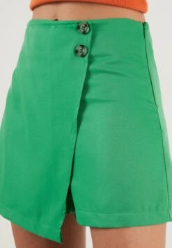 LELA Regular Fit - Shorts - Benetton Color 11 LELA Regular Fit - Shorts - Benetton Color -Stijl Verkoop d0565517600047c7abce34091c42e975
