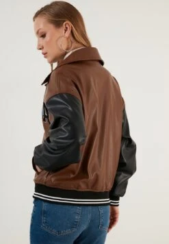 LELA Loose Fit - Imitatieleren Jas - Brown -Stijl Verkoop e418d3f84d444f5d94e34ab10e87c02a