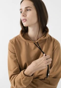 LELA Slim Fit - Hoodie - Biscuit Color 8 LELA Slim Fit - Hoodie - Biscuit Color -Stijl Verkoop ef8a317f32dd4535bd5fb2047fce2cd2