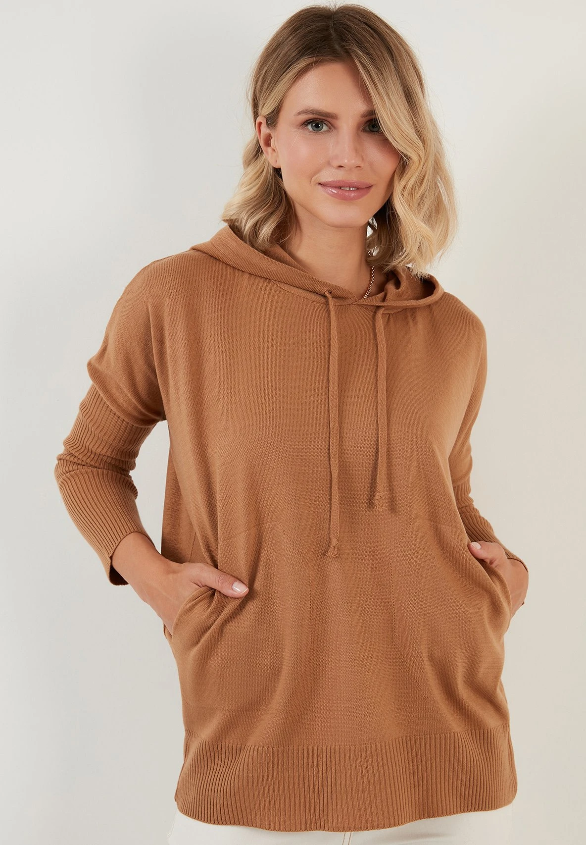 LELA Regular Fit - Hoodie - Caramel 7 LELA Regular Fit - Hoodie - Caramel - Afbeelding 5