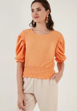 LELA Blouse - Light Orange -Stijl Verkoop f7fa6e7cd2034e758eecdad42403f3c9