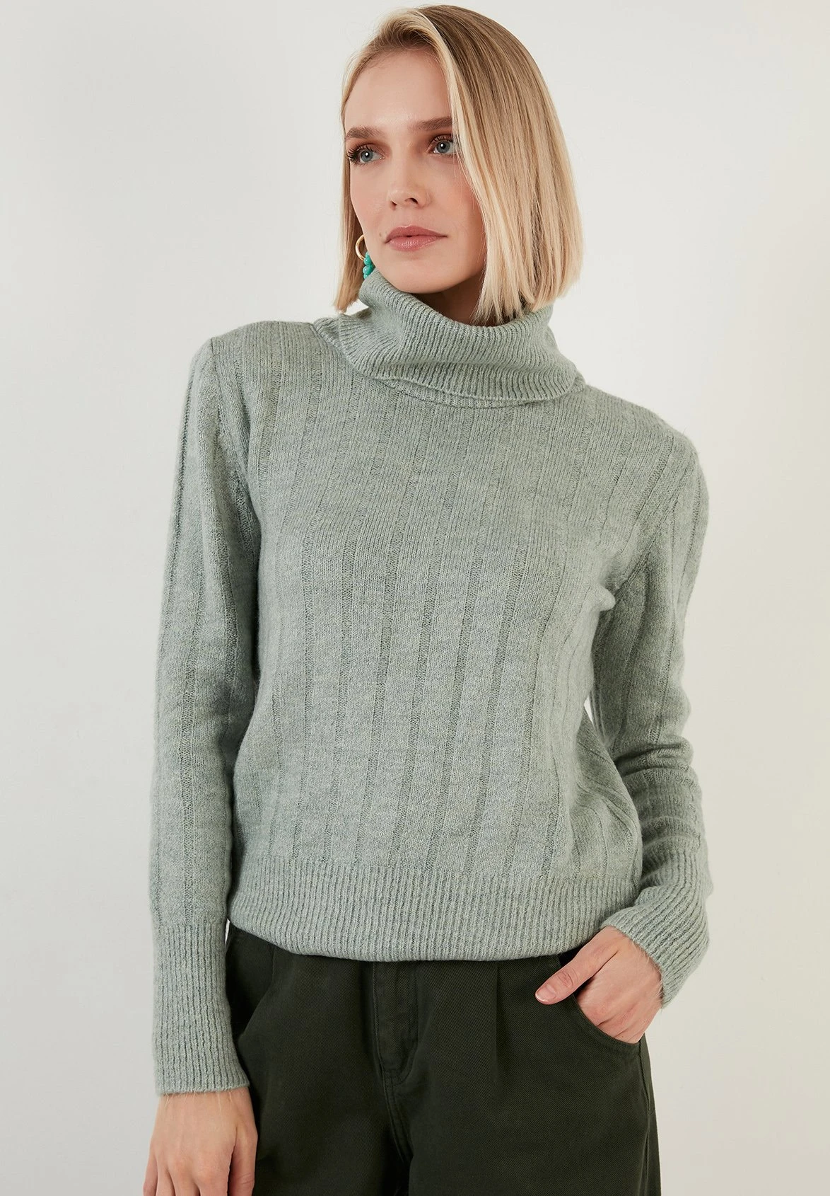 LELA Regular Fit - Trui - Almond Green 3 LELA Regular Fit - Trui - Almond Green